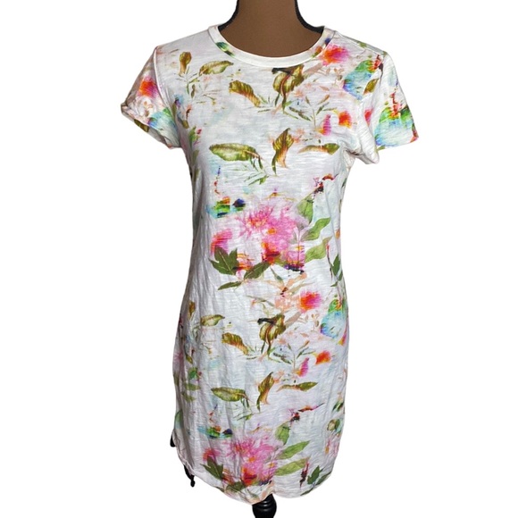 Pam & Gela Dresses & Skirts - Pam & Gela Short Sleeve Side Shirred Mini Dress Multi floral print slub cotton M